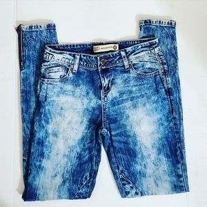 🔥SALE🔥Velvet Heart Acid Wash Ankle Zip Skinny Jeans 25